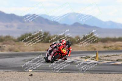 media/Nov-16-2025-Race Pace (Sun) [[8c5fa54630]]/Non Verified Riders (1st 20 Minutes)/5-Turn 15 (110pm)/